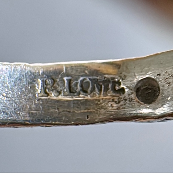 Sᴛᴇʀʟɪɴɢ Sɪʟᴠᴇʀ Fᴇʀʀᴇᴛ/Wᴇᴀsᴇʟ Wʀᴀᴘ Sᴛʏʟᴇ Rɪɴɢ - Picture 14 of 15